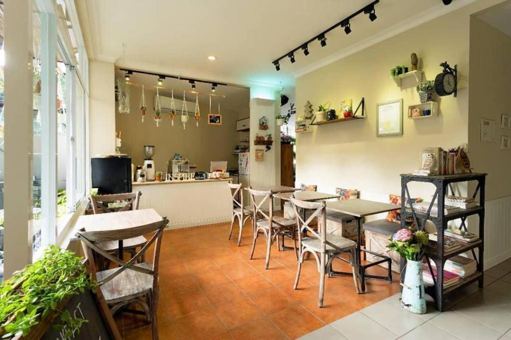 Cottonwood Bed & Breakfast House Bandung Buitenkant foto