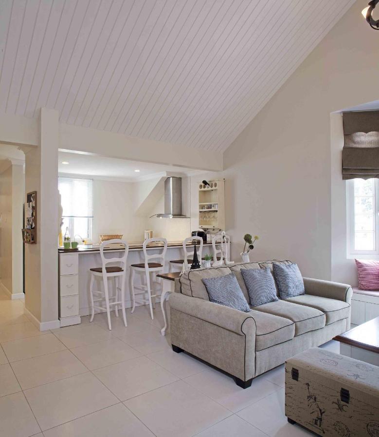 Cottonwood Bed & Breakfast House Bandung Buitenkant foto