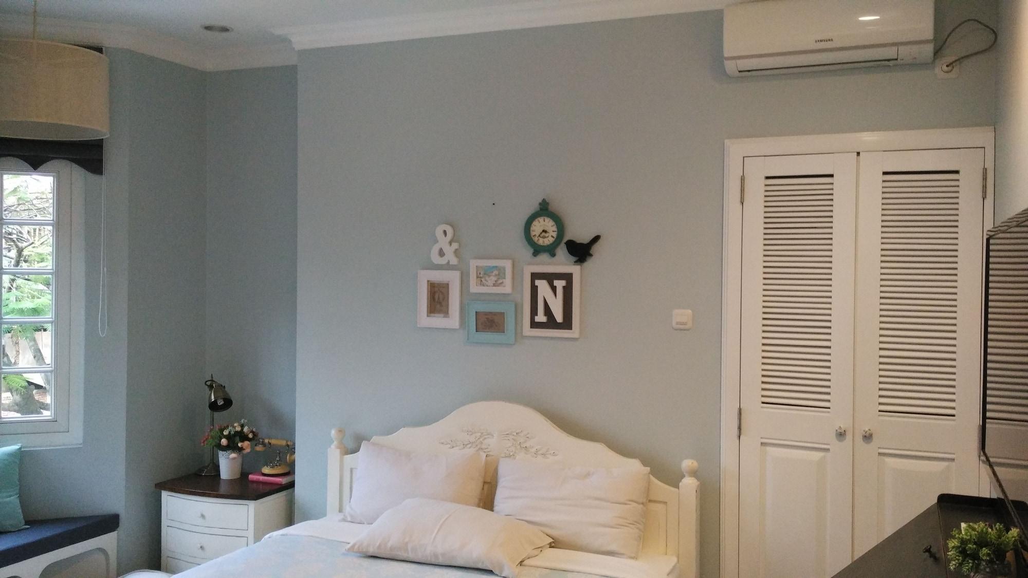 Cottonwood Bed & Breakfast House Bandung Buitenkant foto
